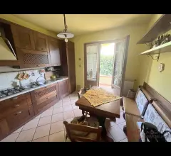 Appartamenti in Vendita - Villetta indipendente con giardino e posto auto
