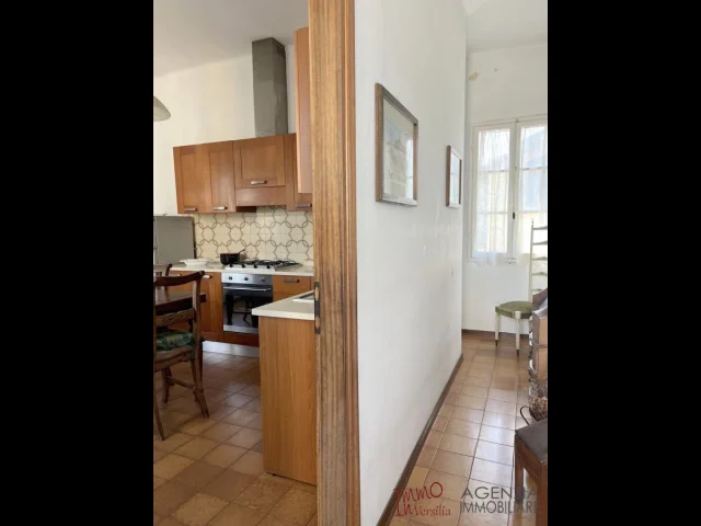 Appartamenti in Vendita - Appartamento indipendente 3 camere e posto auto