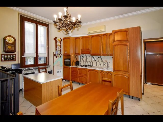Appartamenti in Vendita - Bilocale con taverna - via marco bruto, 11 - mm4 repetti