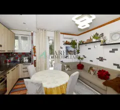 Appartamenti in Vendita - Ampio trilocale luminoso - viale ungheria, 1