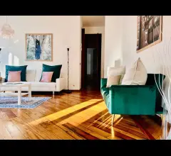 Appartamenti in Vendita - Prestigiosa villa con giardino - via maurizio quadrio 16a