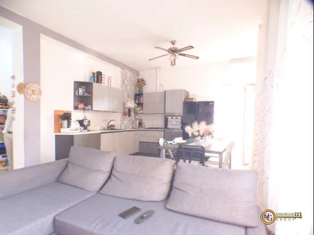 Appartamenti in Vendita - Appartamento in villa con giardino