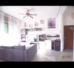 Appartamenti in Vendita - Appartamento in villa con giardino