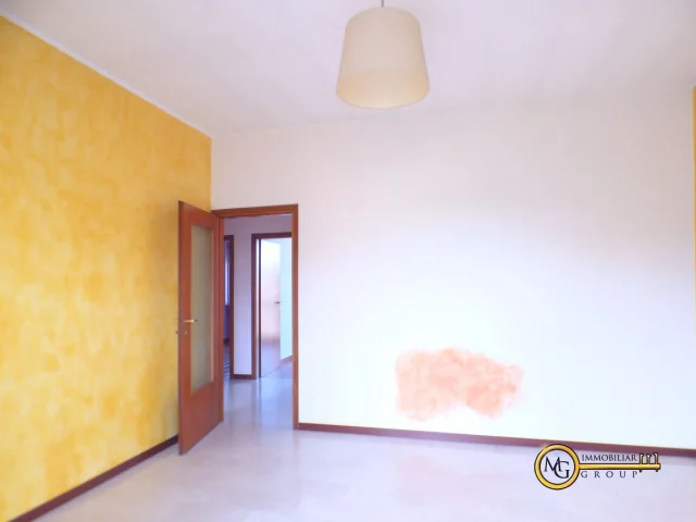 Appartamenti in Vendita - Luminoso trilocale