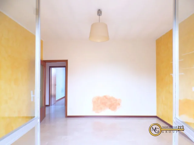 Appartamenti in Vendita - Luminoso trilocale
