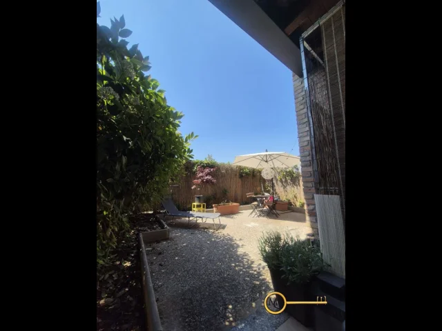Bilocale con giardino