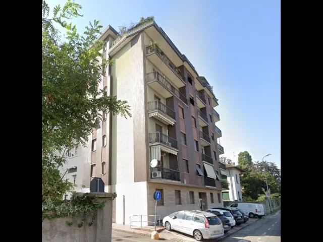 Appartamenti in Vendita - Ufficio - via solferino 8
