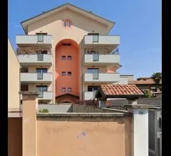 Appartamento - via albania 7/a e 7/b