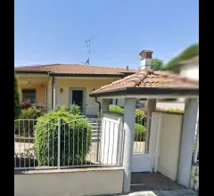 Appartamenti in Vendita - Villa singola - via casentino, 2