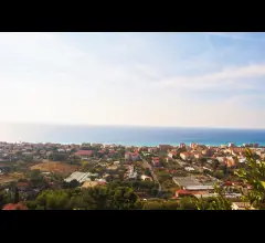 Appartamenti in Vendita - Villa vista mare in prima collina di bordighera