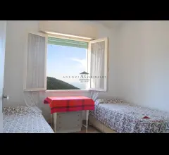 Appartamenti in Vendita - Casa indipendente con giardino vista panoramica