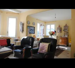 Appartamenti in Vendita - Casa indipendente con giardino in centro bordighera