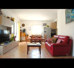 Appartamenti in Vendita - Villa con giardino e panorama sul castello