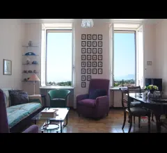 Appartamenti in Vendita - Appartamento con giardino in villa storica vista mare