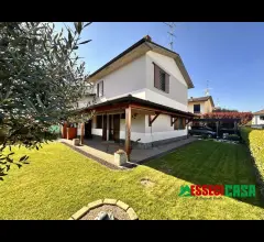 Villa bifamiliare