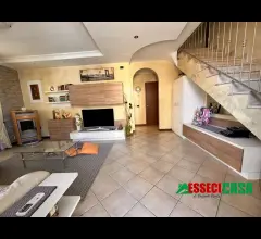 Appartamenti in Vendita - Villa bifamiliare