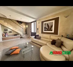 Appartamenti in Vendita - Villa bifamiliare