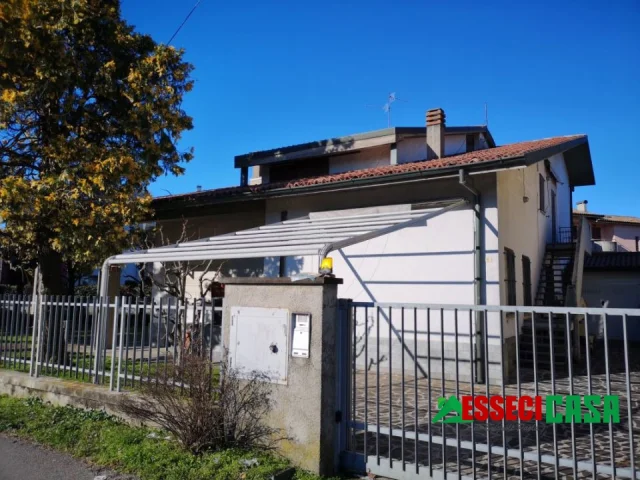 Appartamenti in Vendita - Quadrilocale