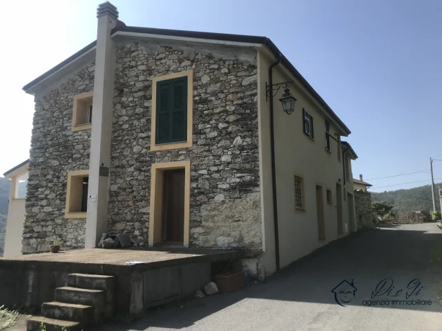 Appartamento bilocale in vendita ad alto