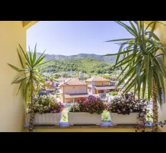 Appartamento bilocale con terrazza in vendita a garlenda