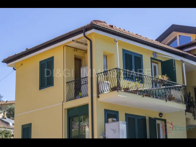Appartamenti in Vendita - Appartamento bilocale con terrazza in vendita a garlenda