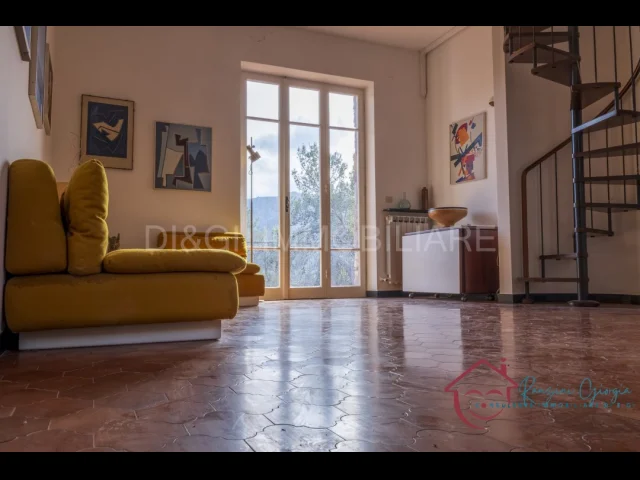 Appartamenti in Vendita - Appartamento quadrilocale con terrazza vendita golf garlenda