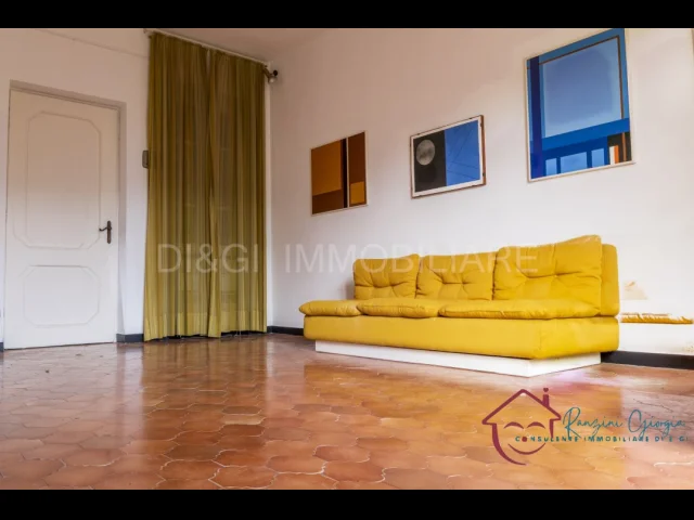 Appartamenti in Vendita - Appartamento quadrilocale con terrazza vendita golf garlenda