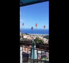 Appartamenti in Vendita - Semindipendente appartamento con terrazza in vendita moglio