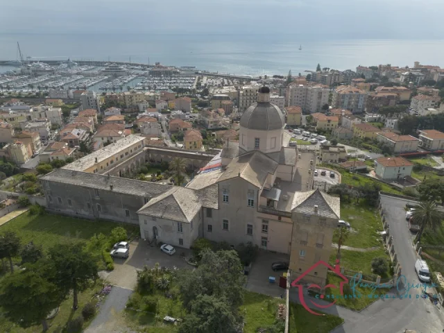 Appartamenti in Vendita - Appartamento bilocale vista mare e terrazza vendita a loano