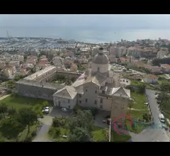 Appartamenti in Vendita - Appartamento bilocale vista mare e terrazza vendita a loano