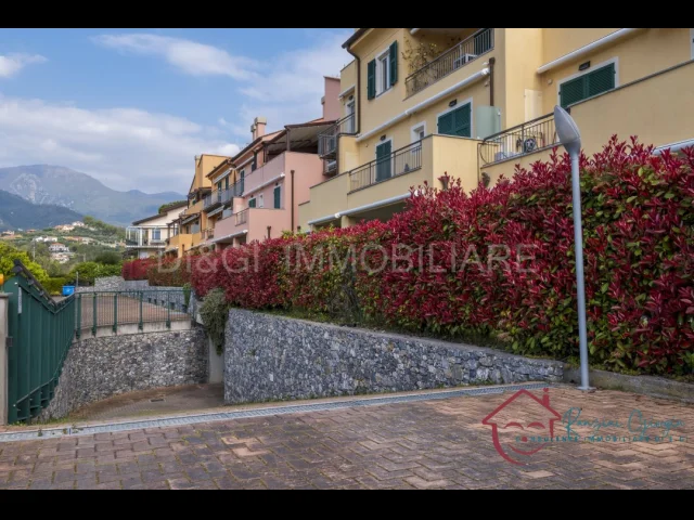 Appartamenti in Vendita - Appartamento bilocale vista mare e terrazza vendita a loano