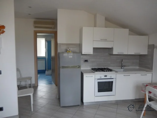 Appartamenti in Vendita - Appartamento con terrazza e box vendita villanova d'albenga