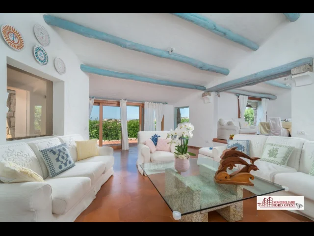 Appartamenti in Vendita - Villa con piscina a porto cervo centro