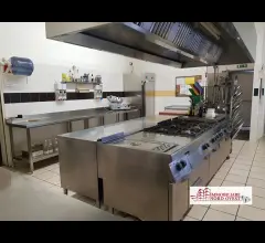 Ristorante a magenta