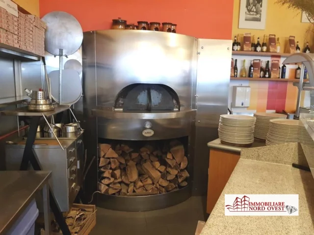 Appartamenti in Vendita - Ristorante a magenta
