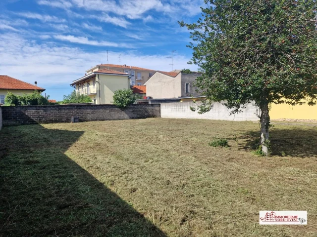 Appartamenti in Vendita - Terreno edificabile busto garolfo