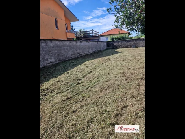Appartamenti in Vendita - Terreno edificabile busto garolfo