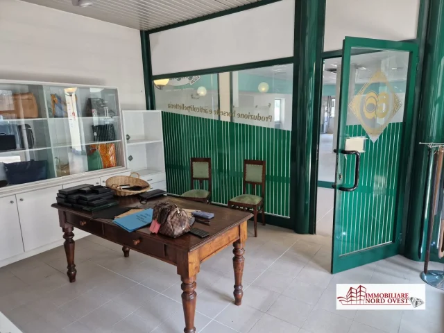 Appartamenti in Vendita - Ufficio centro corbetta