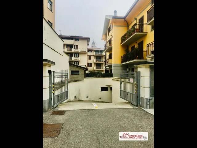 Appartamenti in Vendita - Box arluno