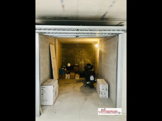 Appartamenti in Vendita - Box arluno