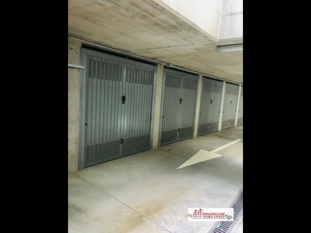 Appartamenti in Vendita - Box arluno
