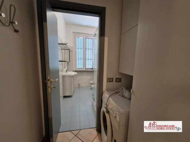 Appartamenti in Vendita - Ampio monolocale con zona cottura - arredato