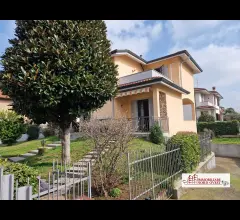 Villa singola zona residenziale