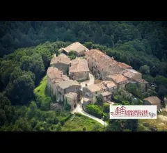 Appartamenti in Vendita - Trilocale completamente ristrutturato