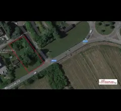 Appartamenti in Vendita - Area edificabile ideale per ampia villa di due famiglie