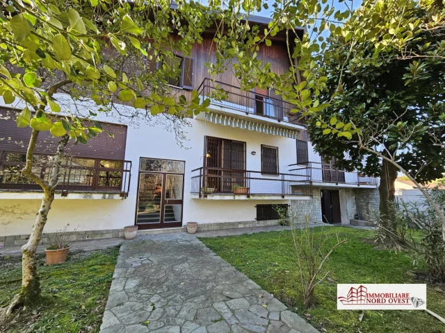 Appartamenti in Vendita - Villa singola a sedriano