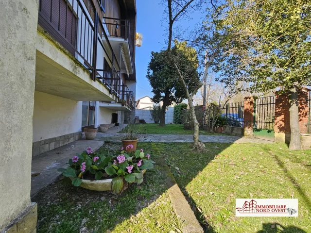 Appartamenti in Vendita - Villa singola a sedriano