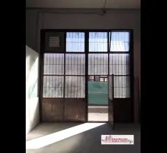Appartamenti in Vendita - Capannone artigianale mq190