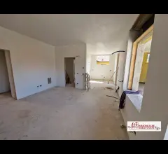 Appartamenti in Vendita - Nuovo quadrilocale in corte