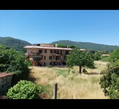 Tivoli, terreno edificabile con rustico